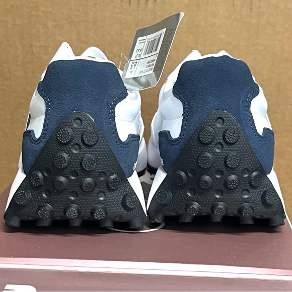 NEW BALANCE 327 RARE WOMEN Golf & Casual LEATHER Sneakers Shoes White size 6 10 - Picture 13 of 13